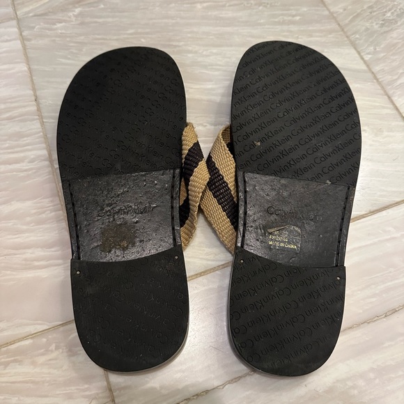 Calvin Klein Men’s Sandals Size 9 - Picture 2 of 2